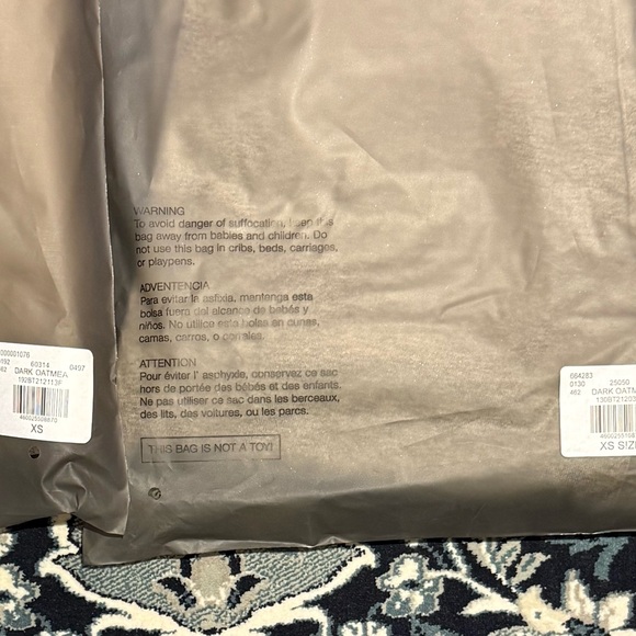 🔥🔥🔥 Essential Fear of God Dark Oatmeal Combo Set (XS) - Picture 4 of 11